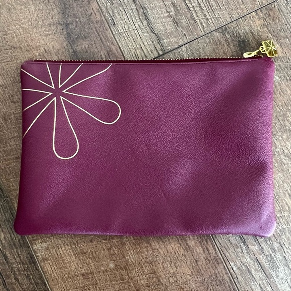 Erin Condren Planny Pack-SMALL
LUXE clutch, Dark Red/Wine - Picture 8 of 10